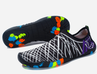 2022 Sports Water Sneakers Unisex Swimming Aqua Seaside Slippers Surf Upstream Light Quick-Drying Beach Water Shoes (Color: Wt, Shoe Size: 43)